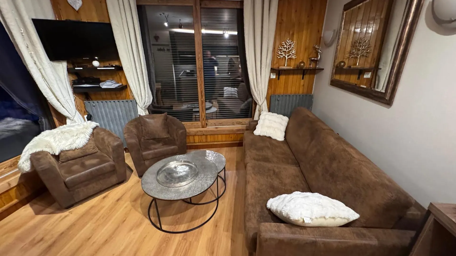 Apartment Courchevel Ski In/Ski Out France